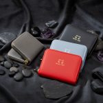 Elegant Cat Embossed Mini Zip Wallet – Compact Coin Purse for Women